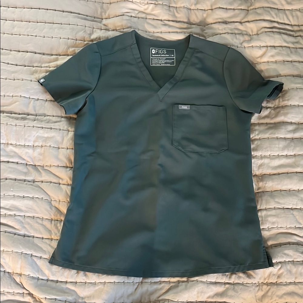 Figs Women's Catarina Top in Bonsai